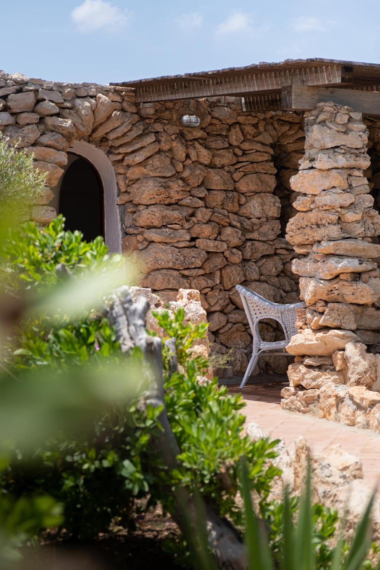 Hotel I Dammusi Di Borgo Cala Creta Lampedusa Exterior foto